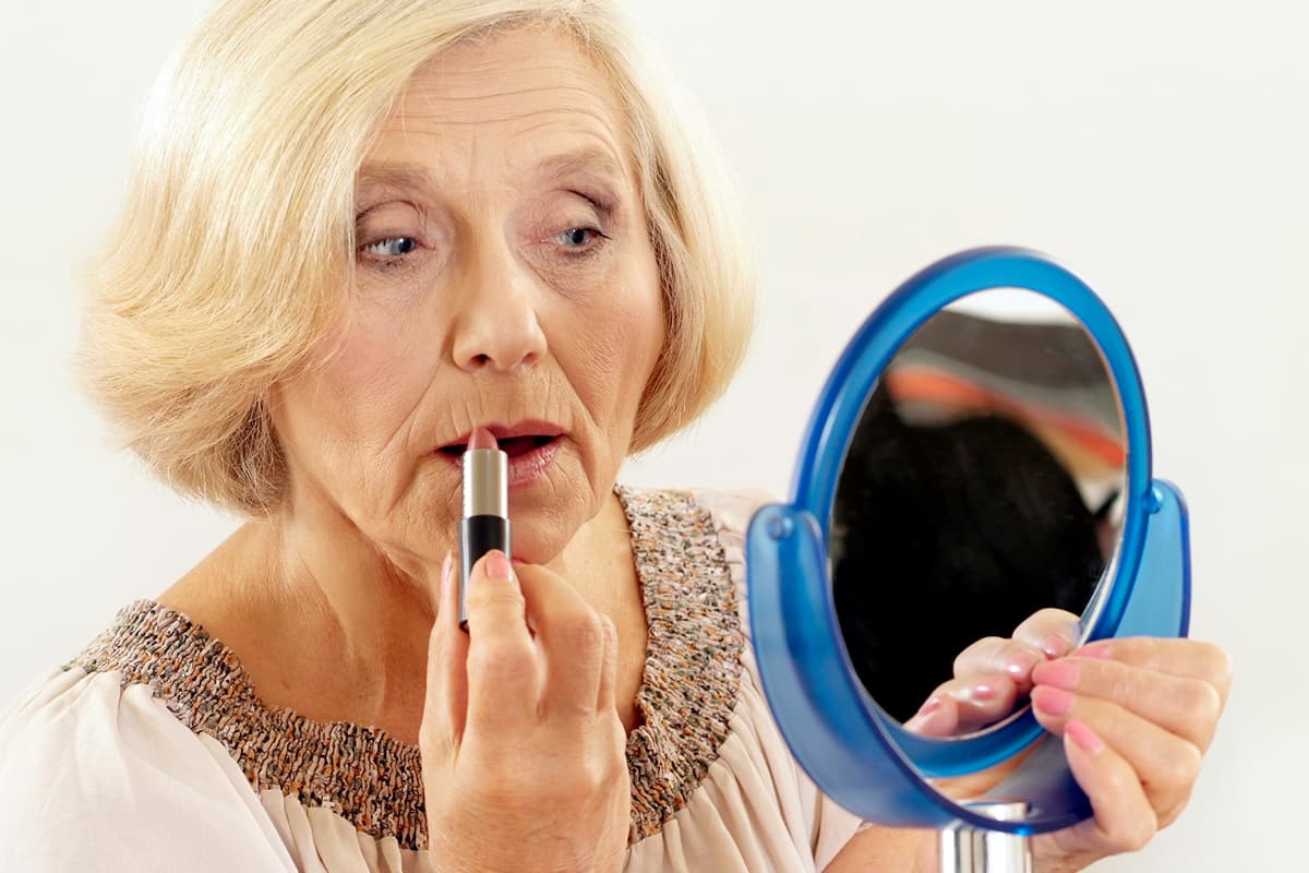 можно ли делать макияж