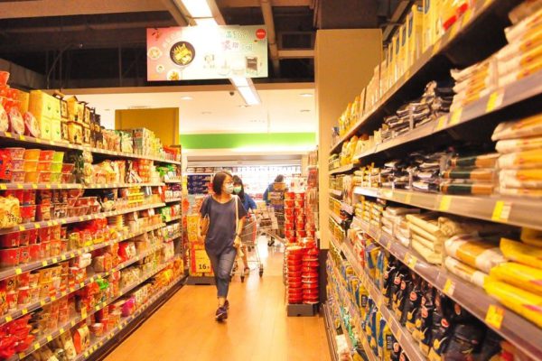 Совершая покупки в супермаркете, трачу теперь в 2 раза меньше, ведь знаю все уловки маркетологов