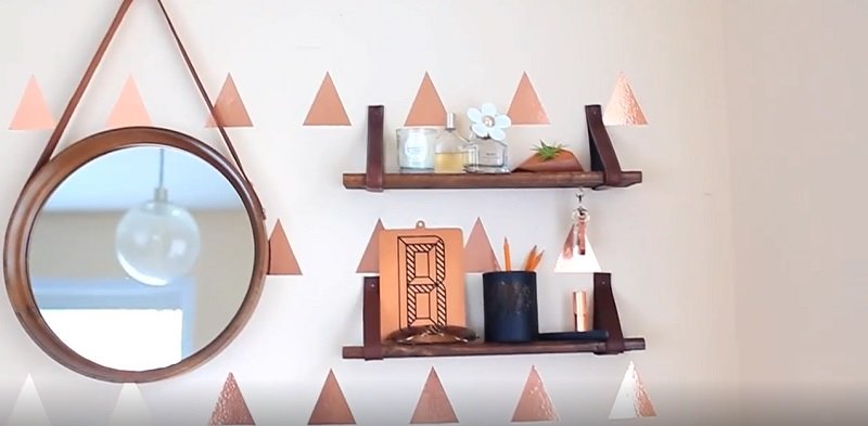 полка из ремней