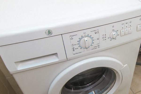 Друг мужа пришел чинить стиралку, заодно научил, как правильно ее использовать, чтобы работала как часы