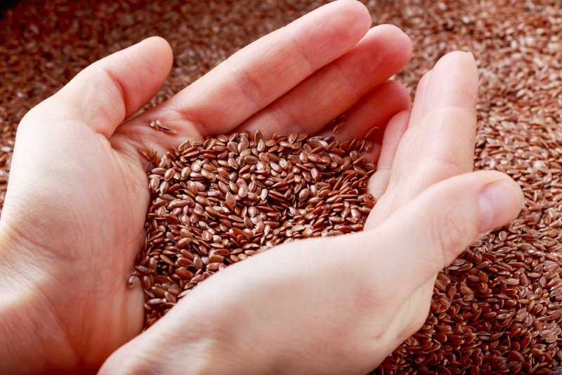 семена льна болит живот