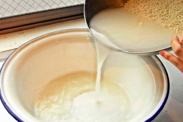 «Ни в коем случае не сливай эту воду! За неимением знаний все хозяйки допускают страшную ошибку…» Старение заметно притормаживается.