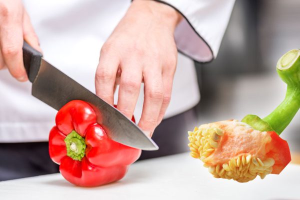 Не выбрасывай семечки болгарского перца, они сэкономят пачку денег в летний сезон