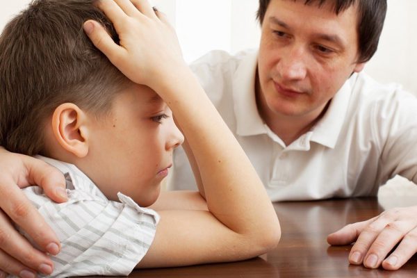 Ошибка, которую совершают все родители, сообщая детям о разводе