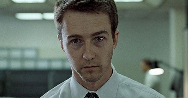 Вот что происходит с человеком, который не спит длительное время. Не шути с этим!