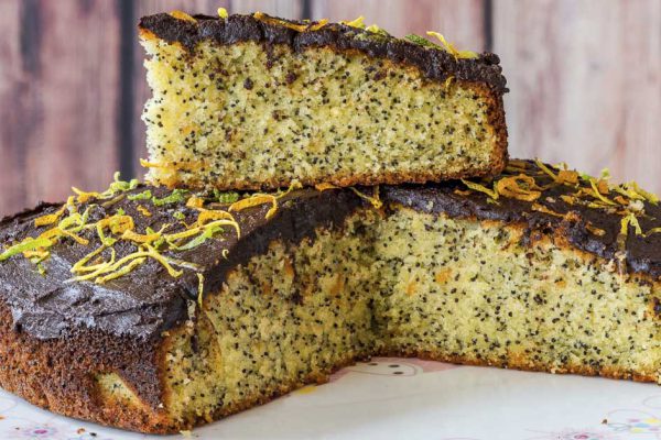 На женском православном форуме откопала рецепт отменного пирога без яиц, молока и масла