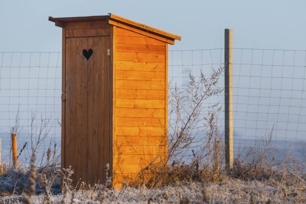 Обязательные постройки на участке, если души не чаешь в частном доме