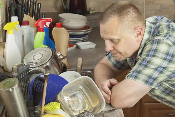 Моя сестра всё чаще стала жаловаться на мужа, а недавно и вовсе выдвинула ему ультиматум, тогда мы с мамой пришли к ней на серьезный разговор