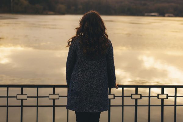 Всю жизнь отец развлекался, как стрекоза из басни, а на старости лет явился к дочке