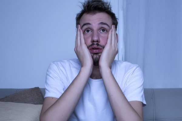 Почему я в пятьдесят не смотрю сериалы и не советую тратить на них время, особенно на склоне лет