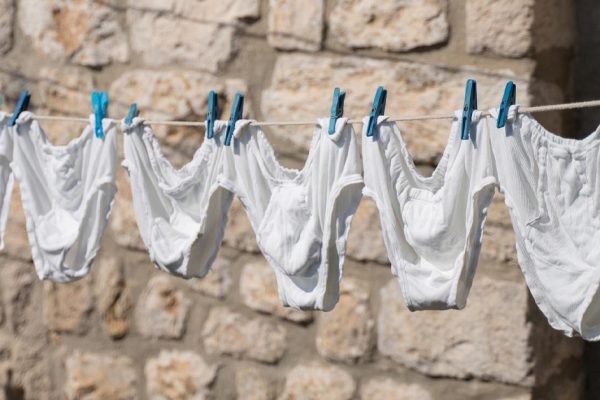 Если ты тоже надеваешь свежее бельё каждый день, узнай, что советуют врачи