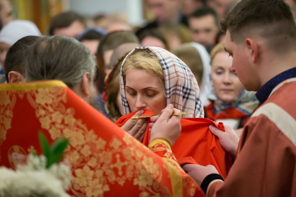 Почему женщины резко срывают платки, оказавшись за воротами церкви церкви, православной, правила, поста, правил, можно, посещение, церковных, Многие, прихожанином, может, прихожане, своей, Сегодня, считая, ставят, сомнение, величать, рентабельность, решается