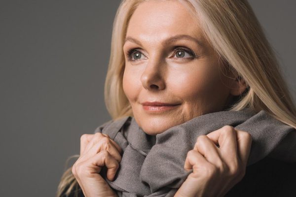 Какие цвета одежды освежают образ