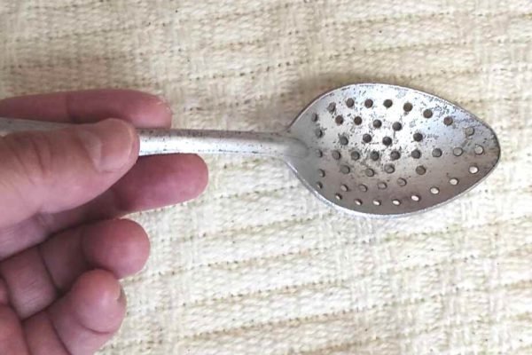 Почти в каждом доме есть такая ложка, но мало кто знает, для чего она нужна