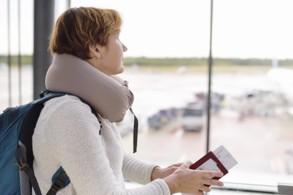 Ничего не подозревая, я села в самолет, но когда пилот заговорил, сердце ушло в пятки, я не слышал этот голос 20 лет