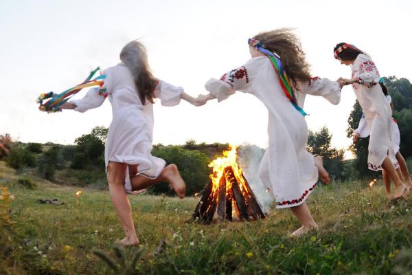 Почему в ночь с 6-го на 7 июля нельзя спать и другие запреты на Ивана Купала