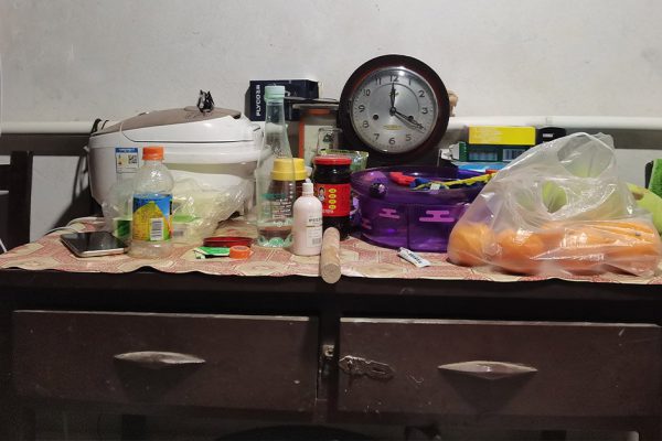 Ванга просила не оставлять на столе 9 предметов, что притягивают напасти и лишения в дом