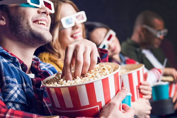 Какой новый фильм посмотреть на досуге