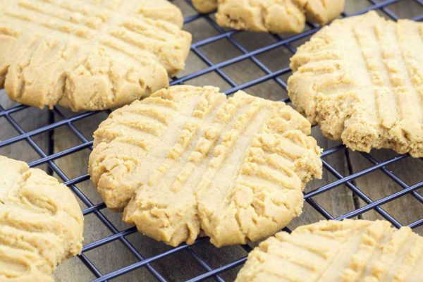 Способ приготовления печенья на майонезе