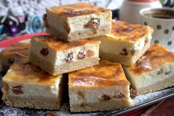 Отыскала рецепт из советских времен, в ближайшие три дня буду угощать домашних рижской ватрушкой