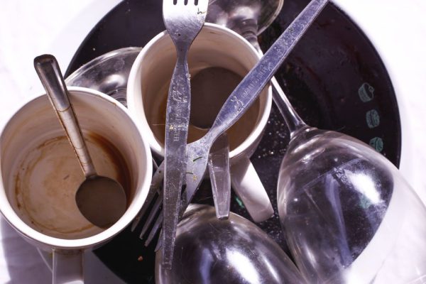 Вещи на обеденном столе, которые воруют богатство и спокойствие хозяев дома