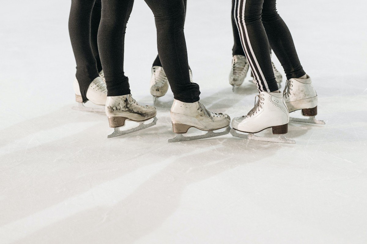 спортсменки на льду