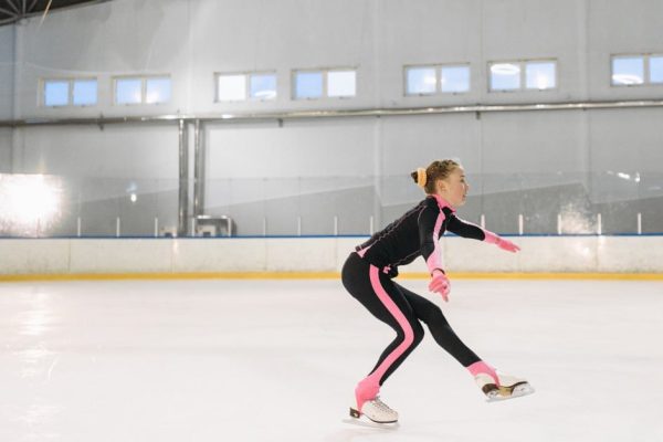 Теперь в фигурное катание пускают только с 17 лет, потому чемпионов-однодневок станет меньше