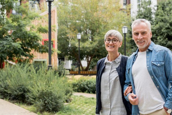 Хотелось красиво стареть вместе, потому вышла замуж после 50, но в жизни стало больше бытовухи, забот и обид