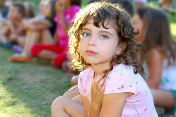 Нужно ли отправлять ребенка в летний лагерь