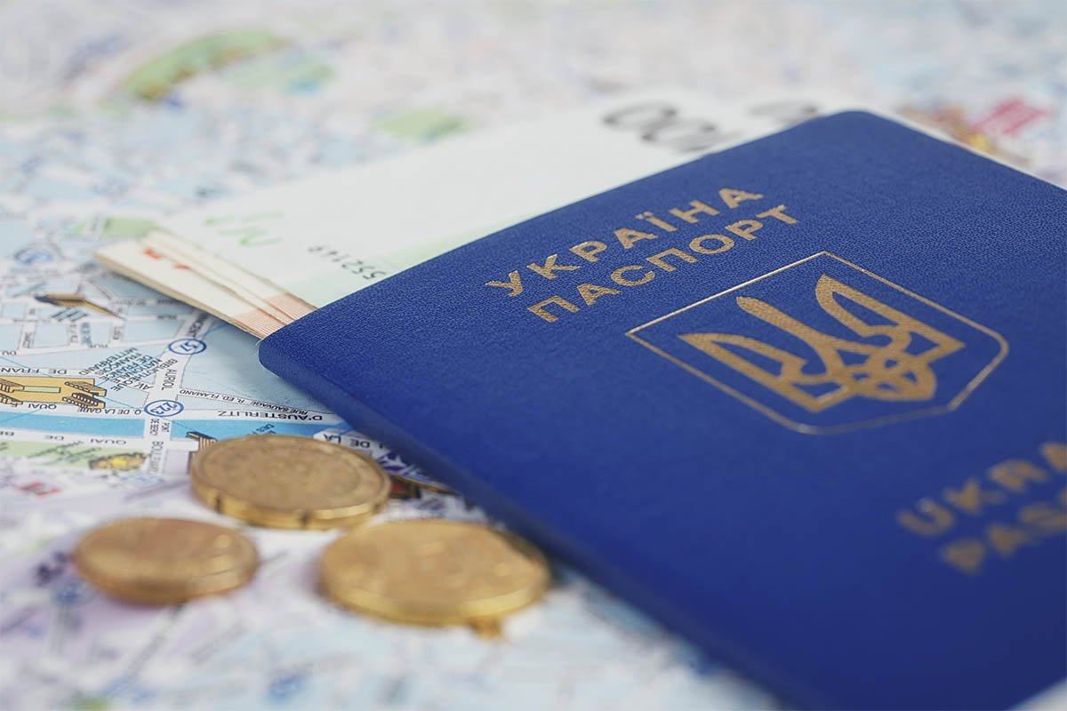 Украина деньги паспорт
