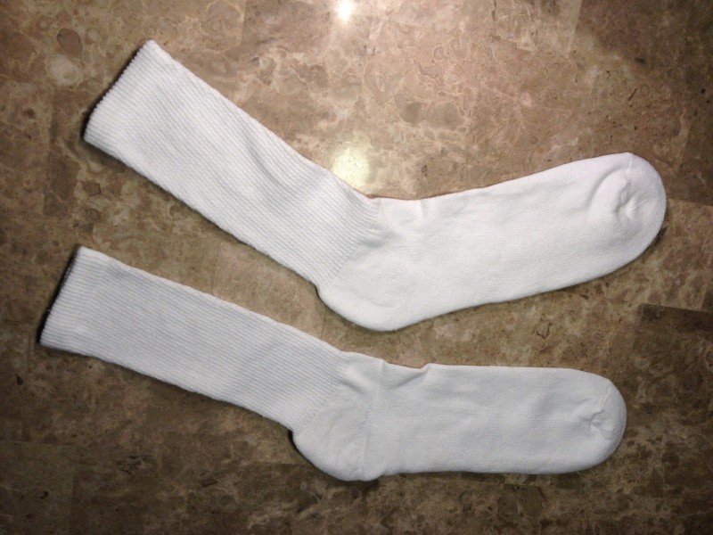 белые носки