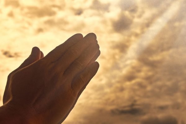 Когда Прощеное воскресенье в 2024 году и как правильно просить прощения в этот день