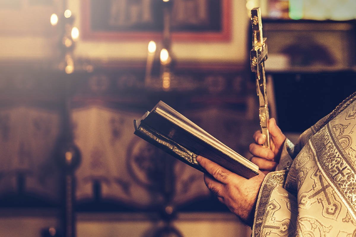 почему святая вода не портится