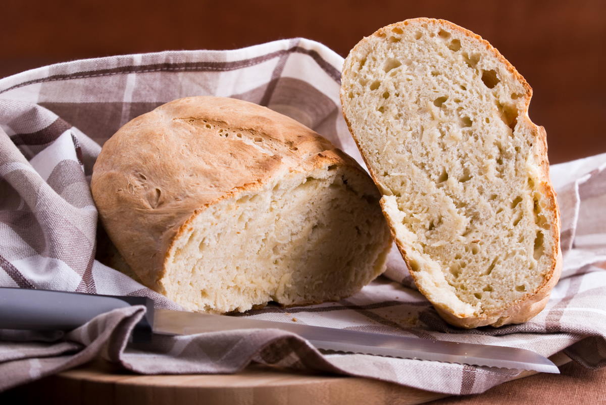 Хлеб из цельнозерновой муки на кефире. Хлеб. Домашний хлеб. Домашний бездрожжевой хлеб. Итальянский хлеб.