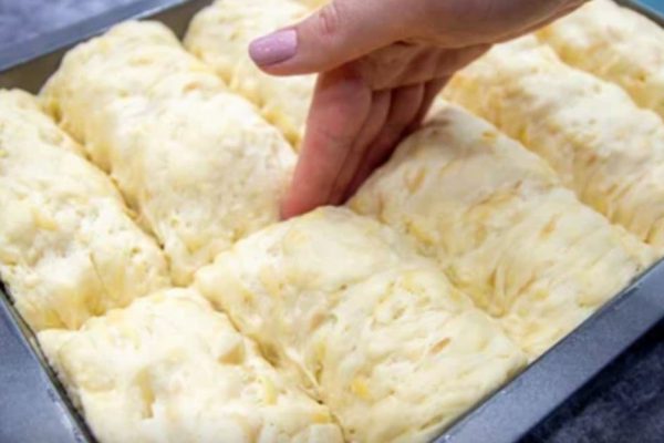 Забыла о магазинном хлебе навсегда, обычный больше не пеку, достаю из духовки пышные картофельные буханки