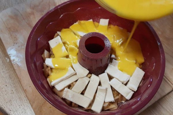 Яблочный десерт «Принцесса на жемчужине» с успехом заменяет шарлотку