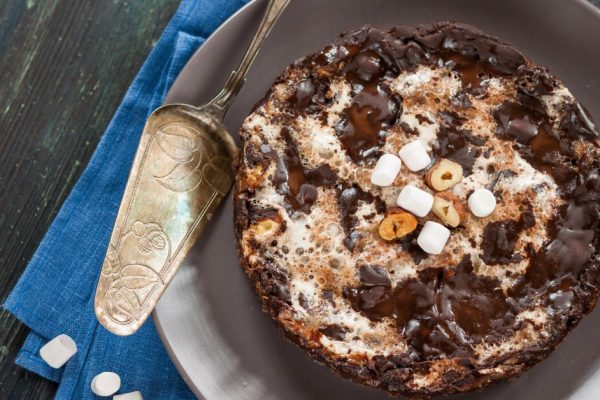 Как приготовить нежный шоколадный пирог