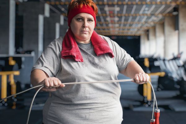 Соседка этажом выше каждый день прыгает на скакалке, пошла к ней выяснять отношения