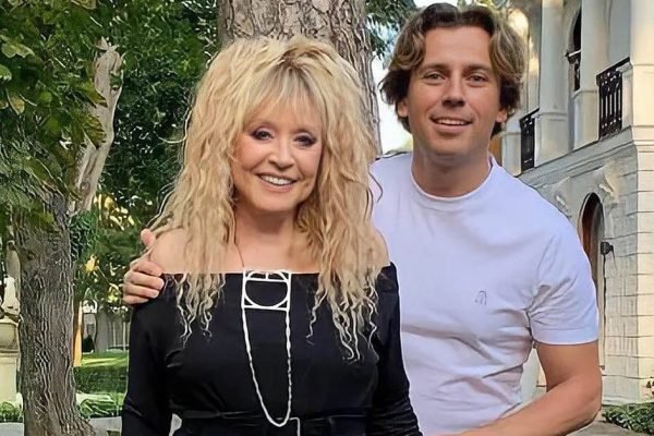 Пугачева и Галкин вместе с детьми покинули Израиль, стало известно, где они живут сейчас и как выглядит их новое жилище