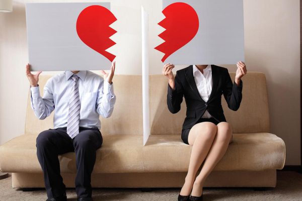 Почему некоторые женщины испытывают чувство одиночества в браке