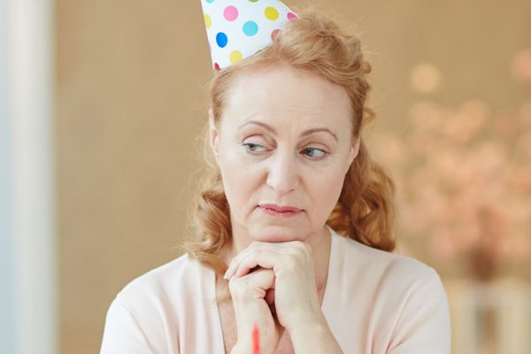 На свой день рождения мама объявила, что хочет завещать квартиру только мне, тогда я думала, что брат сможет понять это решение