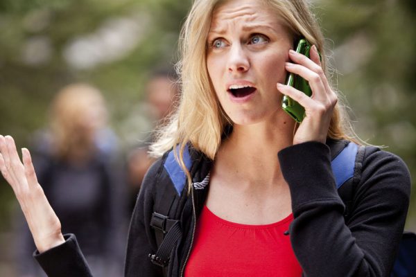 Пятнадцать раз звонила дочери, но так и не смогла дозвониться, уже думала ехать к ней