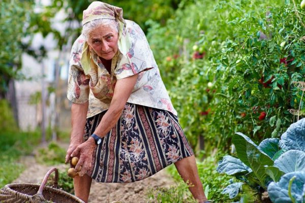 Увидела, как зять ходит налево, пока дочь на заработках в Польше