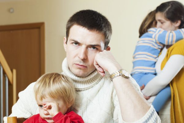 Обычно люди разводятся тяжело и со скандалами, но в современном мире придумали, как сделать иначе