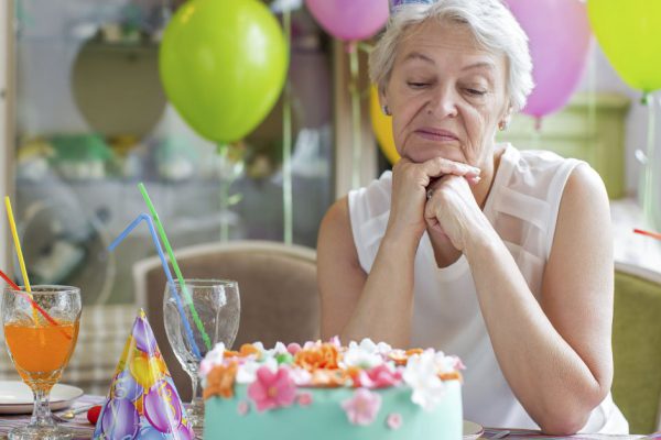 Какую отговорку придумать, чтоб не звать невестку на день рождения