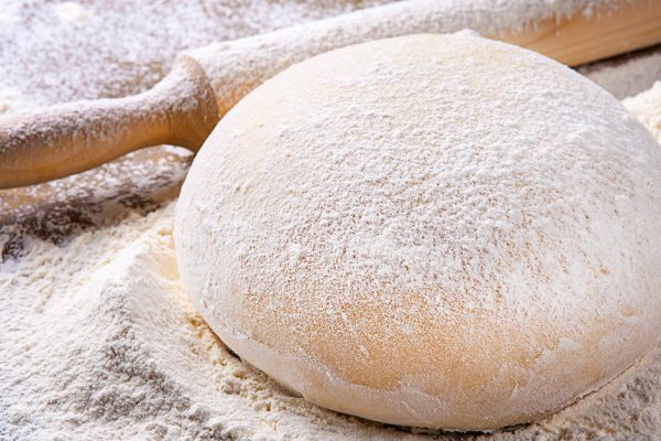 Как приготовить тонкое тесто для пиццы