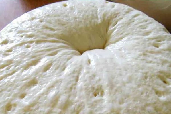 Рецепт дрожжевого теста на молоке