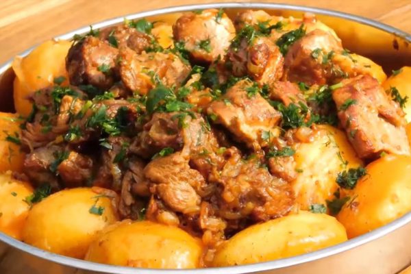Рецепт картофеля с мясом в казане