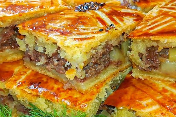 Вместо беляшей и чебуреков готовлю простой пирог, всем подругам рассказала рецепт, а теперь делюсь с тобой