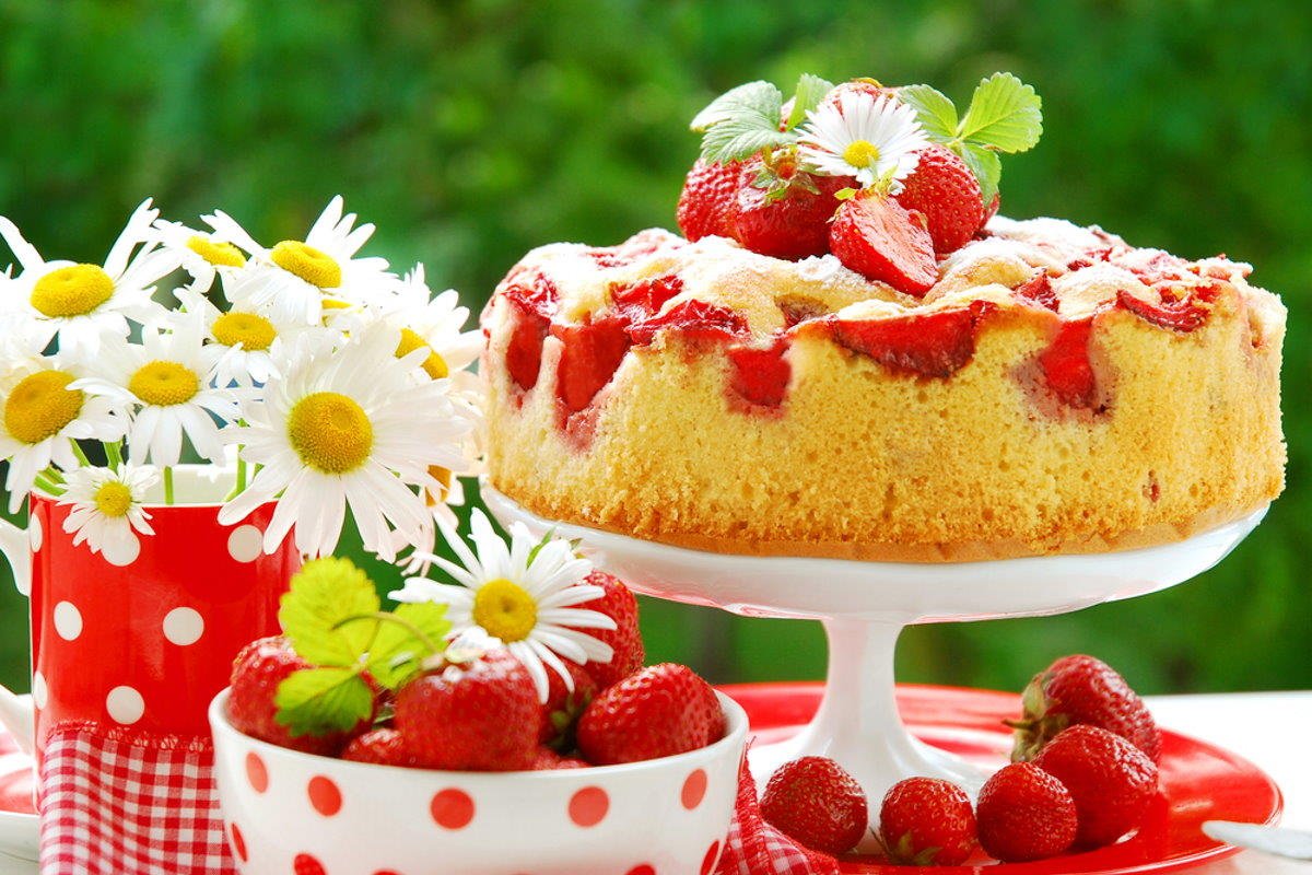 торт с клубникой домашний